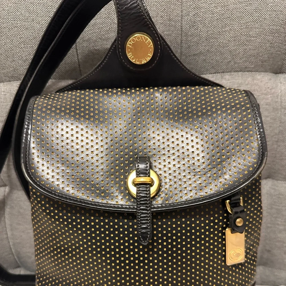 Vintage Y2K Dooney & Bourke Cabriolet black perforated leather backpack - Picture 3 of 10